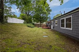 140 Tanner Ave, Warwick, RI 02886 - Photo 3