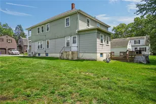 46 E St, Bristol, RI 02809 - Photo 15