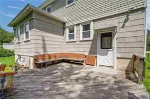 46 E St, Bristol, RI 02809 - Photo 11