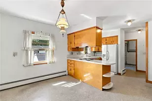46 E St, Bristol, RI 02809 - Photo 39