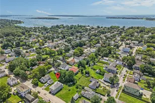 46 E St, Bristol, RI 02809 - Photo 3