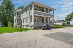 46 E St, Bristol, RI 02809 - Photo 5