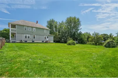 46 E Street, Bristol, RI 02809 - Photo 17