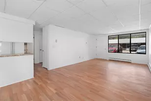 47 Kingsland Ct, Charlestown, RI 02813 - Photo 15