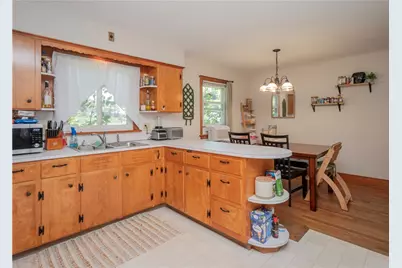 40 Church Street, Tiverton, RI 02878 - Photo 9