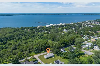 40 Church Street, Tiverton, RI 02878 - Photo 37