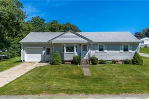 40 Church St, Tiverton, RI 02878 - Photo 1