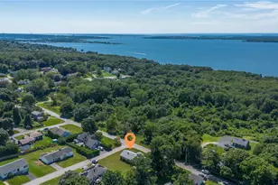 40 Church St, Tiverton, RI 02878 - Photo 35