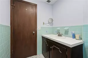 27 Peck Hill Rd, Johnston, RI 02919 - Photo 33