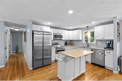 11 Turner Drive, West Warwick, RI 02893 - Photo 5