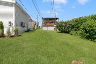 854 Matunuck Beach Rd, South Kingstown, RI 02879 - Photo 25