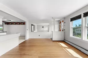 95 Hyde St, Cranston, RI 02920 - Photo 9