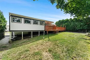 95 Hyde St, Cranston, RI 02920 - Photo 33