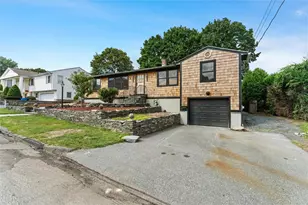 95 Hyde St, Cranston, RI 02920 - Photo 3