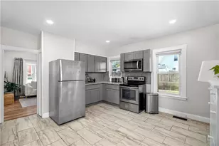 30 Cato Ave, Pawtucket, RI 02860 - Photo 3