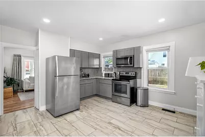 30 Cato Avenue, Pawtucket, RI 02860 - Photo 3