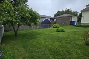 28 Crawford St, Cranston, RI 02910 - Photo 15