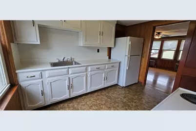 28 Crawford Street, Cranston, RI 02910 - Photo 5