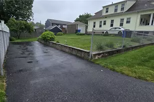28 Crawford St, Cranston, RI 02910 - Photo 13