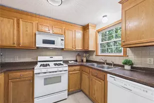 26 Eagle Run, Warwick, RI 02818 - Photo 7