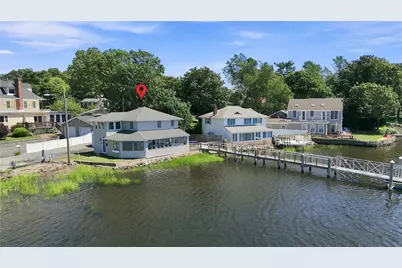 32 King Philip Avenue, Barrington, RI 02806 - Photo 1