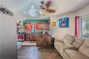 93 Ohio Ave, Providence, RI 02905 - Photo 5