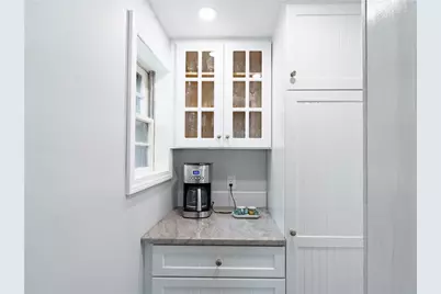 201 5th Street, Providence, RI 02906 - Photo 13