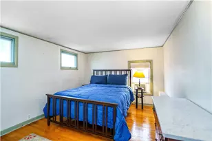201 5th St, Providence, RI 02906 - Photo 25