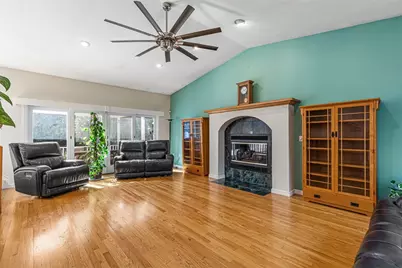 9 Eagle Nest Drive, Lincoln, RI 02865 - Photo 7