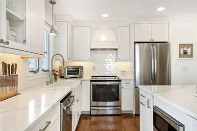 6 Jenkins Street, Bristol, RI 02809 - Photo 13
