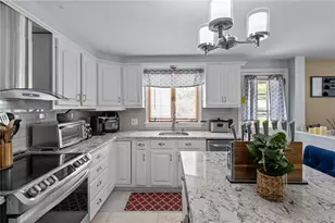 74 Youngs Ave, West Warwick, RI 02893 - Photo 7