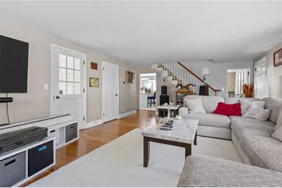 74 Youngs Avenue, West Warwick, RI 02893 - Photo 5
