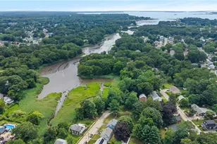 253 Arnold St, East Providence, RI 02915 - Photo 3