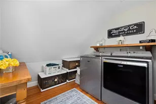 26 Paterson St, Providence, RI 02906 - Photo 29