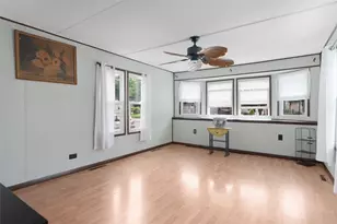 979 Toll Gate Rd, Warwick, RI 02886 - Photo 3