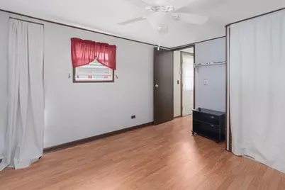 979 Tollgate Road, Warwick, RI 02886 - Photo 13