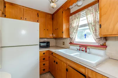 244 Gentian Avenue, Providence, RI 02804 - Photo 15