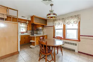 244 Gentian Ave, Providence, RI 02804 - Photo 9