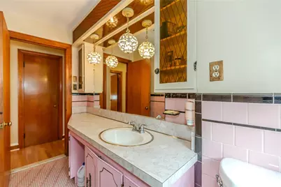244 Gentian Avenue, Providence, RI 02804 - Photo 17