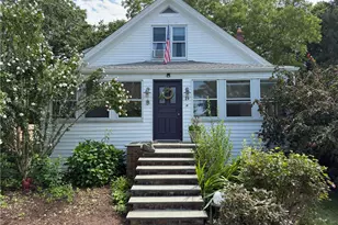 29 Howland Ave, Jamestown, RI 02835 - Photo 3