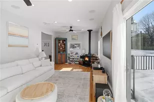 11 Heights Ave, Warwick, RI 02889 - Photo 15
