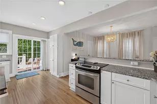 26 Lee Ave, Newport, RI 02840 - Photo 15
