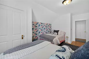 26 Lee Ave, Newport, RI 02840 - Photo 35