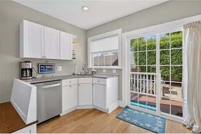 26 Lee Avenue, Newport, RI 02840 - Photo 11