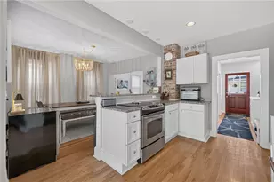 26 Lee Ave, Newport, RI 02840 - Photo 13