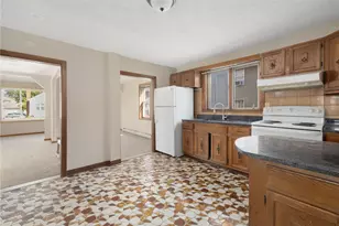 295 Magnolia St, Cranston, RI 02910 - Photo 29