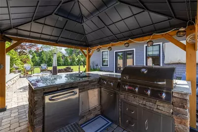 3 Oak Street, Middletown, RI 02842 - Photo 7