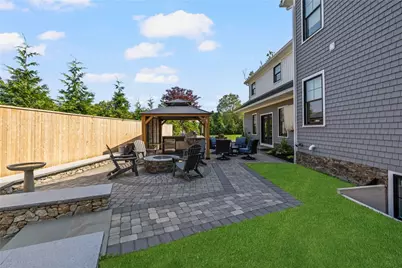 3 Oak Street, Middletown, RI 02842 - Photo 9