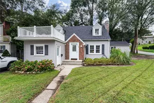 1149 Greenwich Ave, Warwick, RI 02886 - Photo 1