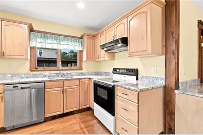 1173 Park Avenue, Woonsocket, RI 02895 - Photo 9